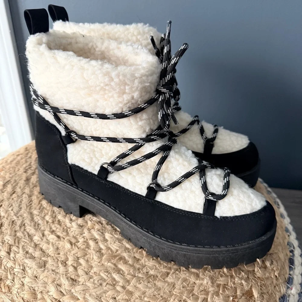 Journee Collection Black and Cream Block Heel Winter Boots
